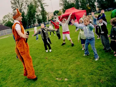 Animator zabaw z mikrofonem - Park Atrakcji Ekologiczny - Organizacja Imprez, Pikników, Festynów