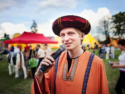 Animator zabaw z mikrofonem - Park Atrakcji Arabski - Organizacja Imprez, Pikników, Festynów