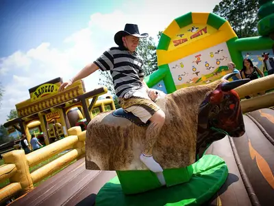 Byk Rodeo Zagroda - Park Atrakcji Country Zagroda - Organizacja Imprez, Pikników, Festynów