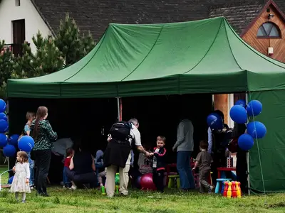 Namioty expresowe - Profesjonalna organizacja imprez - zdjęcie 3