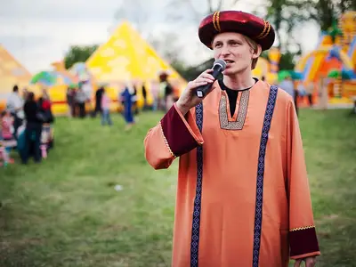 Animator zabaw z mikrofonem - Park Atrakcji Arabski - Organizacja Imprez, Pikników, Festynów