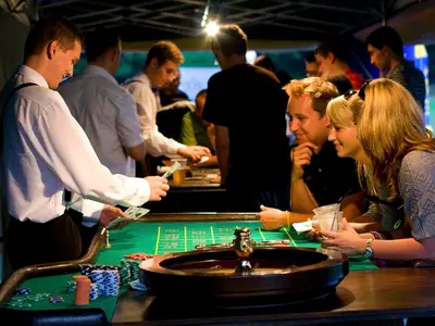 Zabawa w ruletką z obsługą krupiera - Park Atrakcji Las Vegas - Organizacja Imprez, Pikników, Festynów