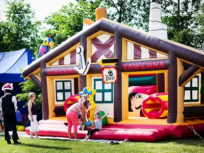 Plac zabaw Tawerna - Park Atrakcji Piracki - Organizacja Imprez, Pikników, Festynów