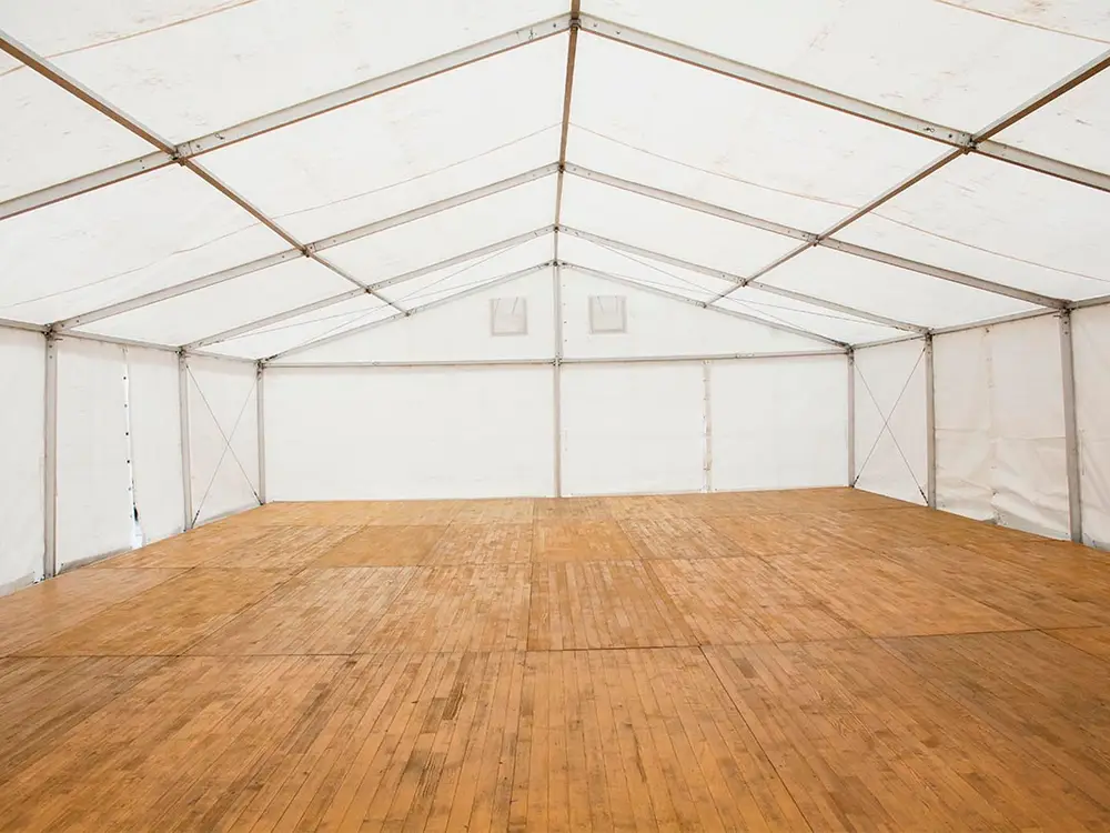 Podłoga sosnowa - Organizacja Imprez, Pikników, Festynów