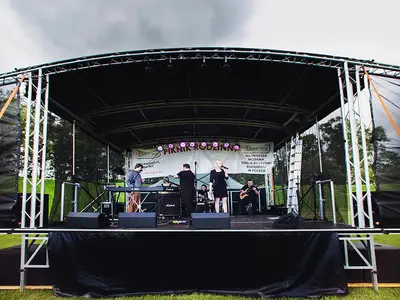 Profesjonalna scena estradowa - Profesjonalna organizacja imprez - zdjęcie 2