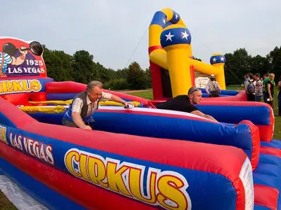 Sprężynująca Lina Las Vegas - Zestaw Tematyczny Las Vegas - Organizacja Imprez, Pikników, Festynów