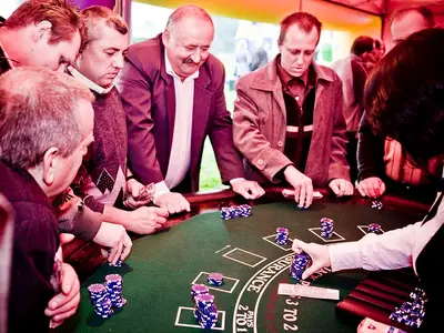 Zabawa w Black Jack'a z obsługą krupiera - Zestaw Tematyczny Las Vegas - Organizacja Imprez, Pikników, Festynów