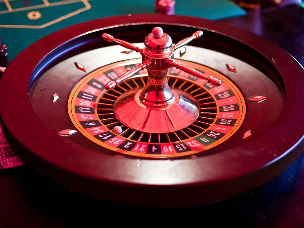 Stół do zabawy w ruletkę z krupierem - zdjęcie 2 - Organizacja Imprez, Pikników, Festynów