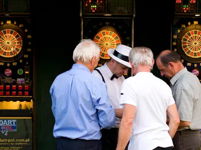 Turniej darta na 3 stołach - Park Atrakcji Jaskiniowcy - Organizacja Imprez, Pikników, Festynów