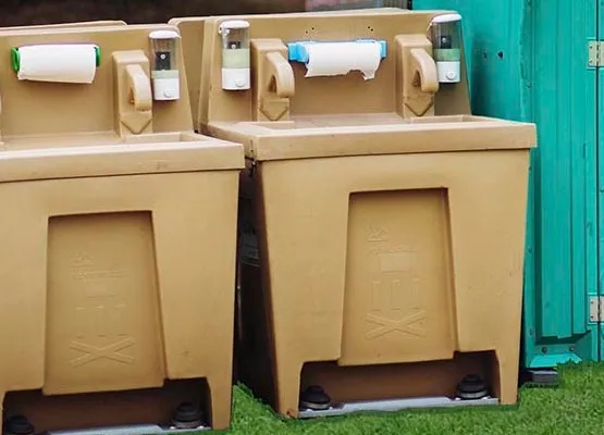 Umywalka VIP - część zabezpieczenia sanitarnego przy organizacji imprezy