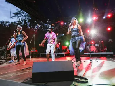 Zespół muzyczny La Playa - Profesjonalna organizacja imprez - zdjęcie 3