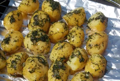 Ziemniaki opiekane w folii - DANIA GRILLOWANE - Organizacja imprez plenerowych, masowych