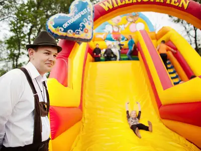 Zjeżdżalnia Bawaria - Park Atrakcji Oktoberfest - Organizacja Imprez, Pikników, Festynów