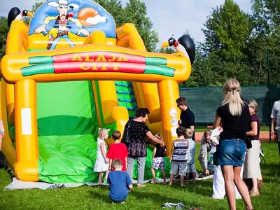 Zjeżdżalnia Alaja - Park Atrakcji Country Alaja - Organizacja Imprez, Pikników, Festynów