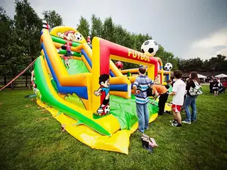 Zjeżdżalnia Futbol - Organizacja Imprez, Pikników, Festynów