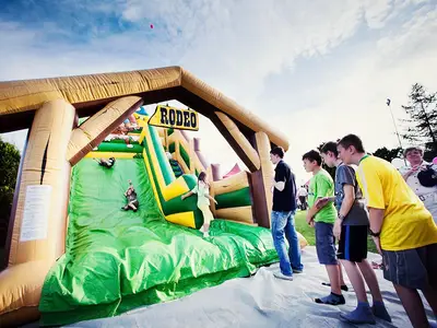 Zjeżdżalnia Zagroda - Park Atrakcji Country Zagroda - Organizacja Imprez, Pikników, Festynów